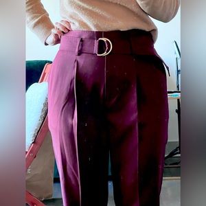 High waisted pants with belt.Burgundy color.